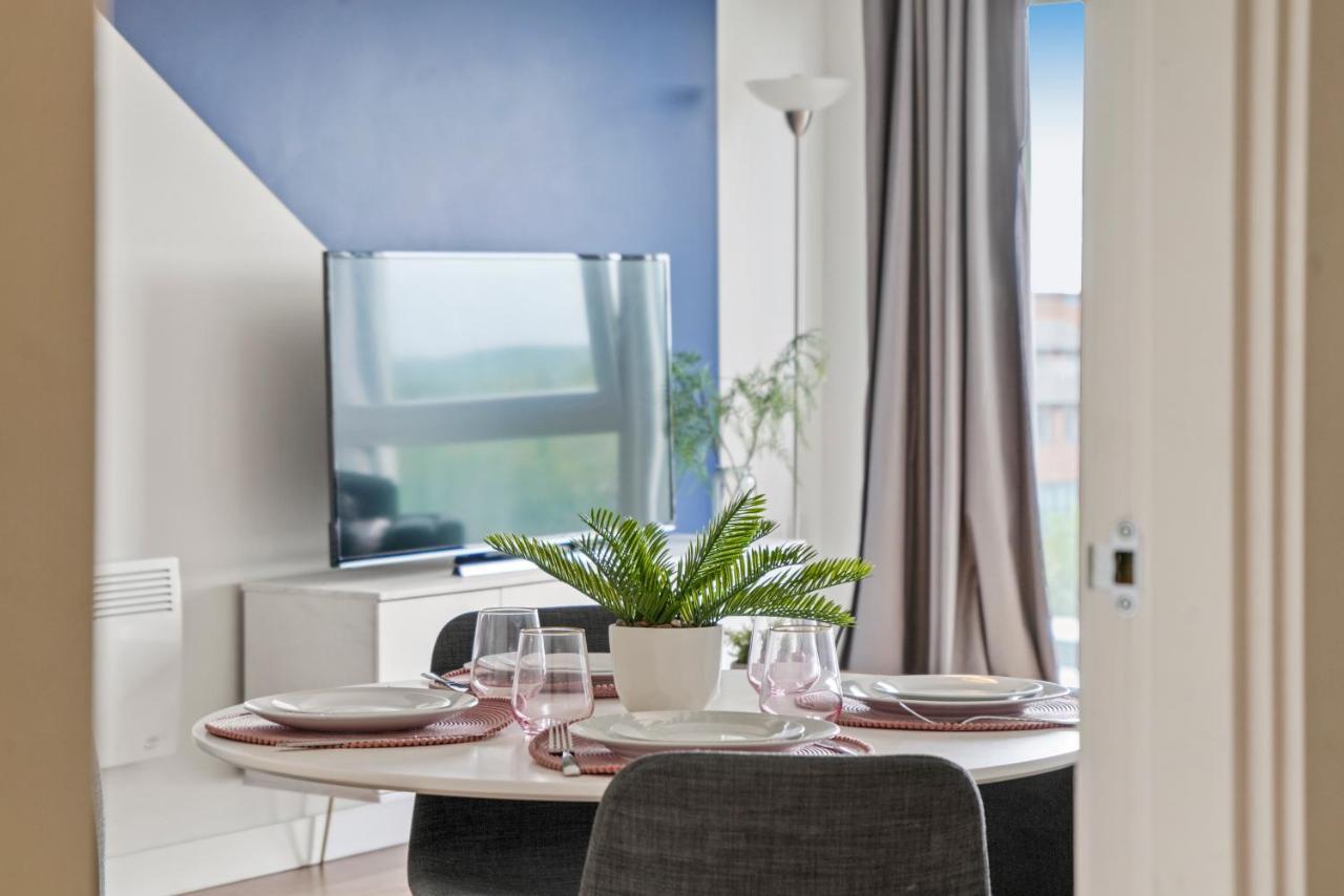 Stunning 2 Bedroom Apartment Leeds  Buitenkant foto