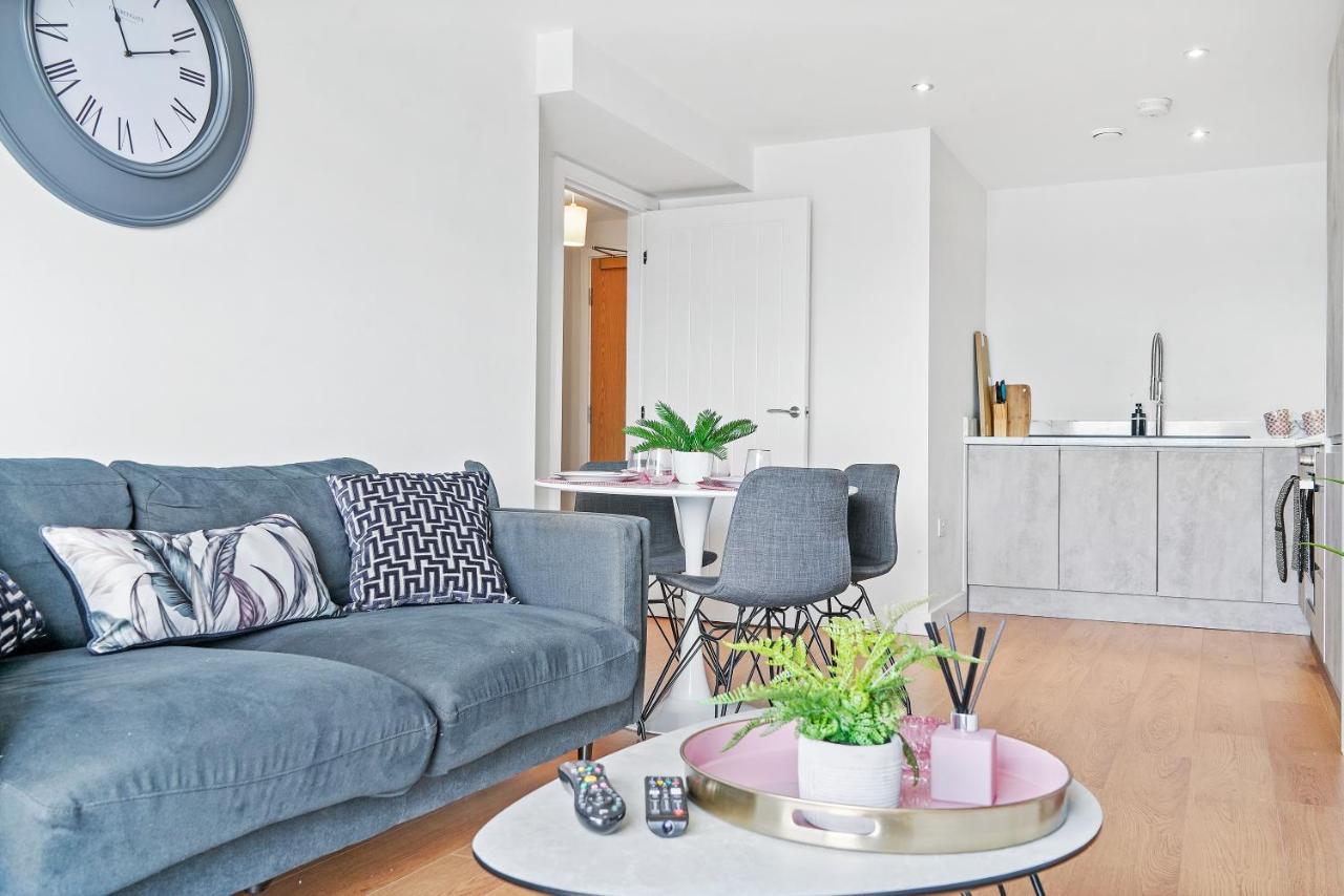 Stunning 2 Bedroom Apartment Leeds  Buitenkant foto