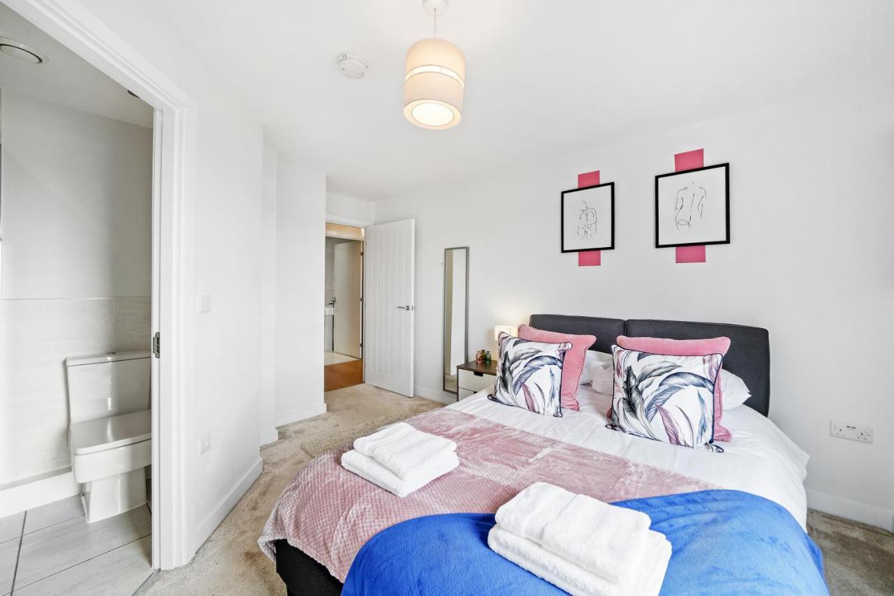 Stunning 2 Bedroom Apartment Leeds  Buitenkant foto